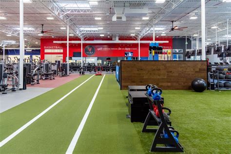 Vasa fitness indianapolis - Dec 11, 2019 · VASA Fitness is opening 5 new locations in 4 states in the month of December! INDIANAPOLIS (THOMPSON RD) This new location is opening its doors for workouts on 12/21. Come join the celebration with us that day. We will have free food, music, raffles and more.